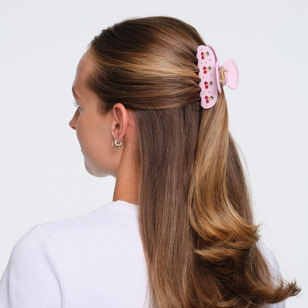 New Emi Jay Sweetheart Hair Claw Clip in Pink Cherry Pie - Picture 2 of 5